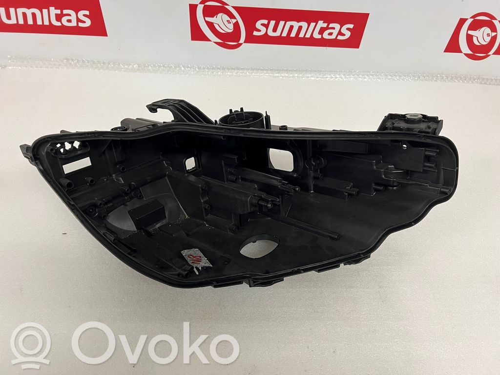 BMW 8 G16 Lampa przednia 