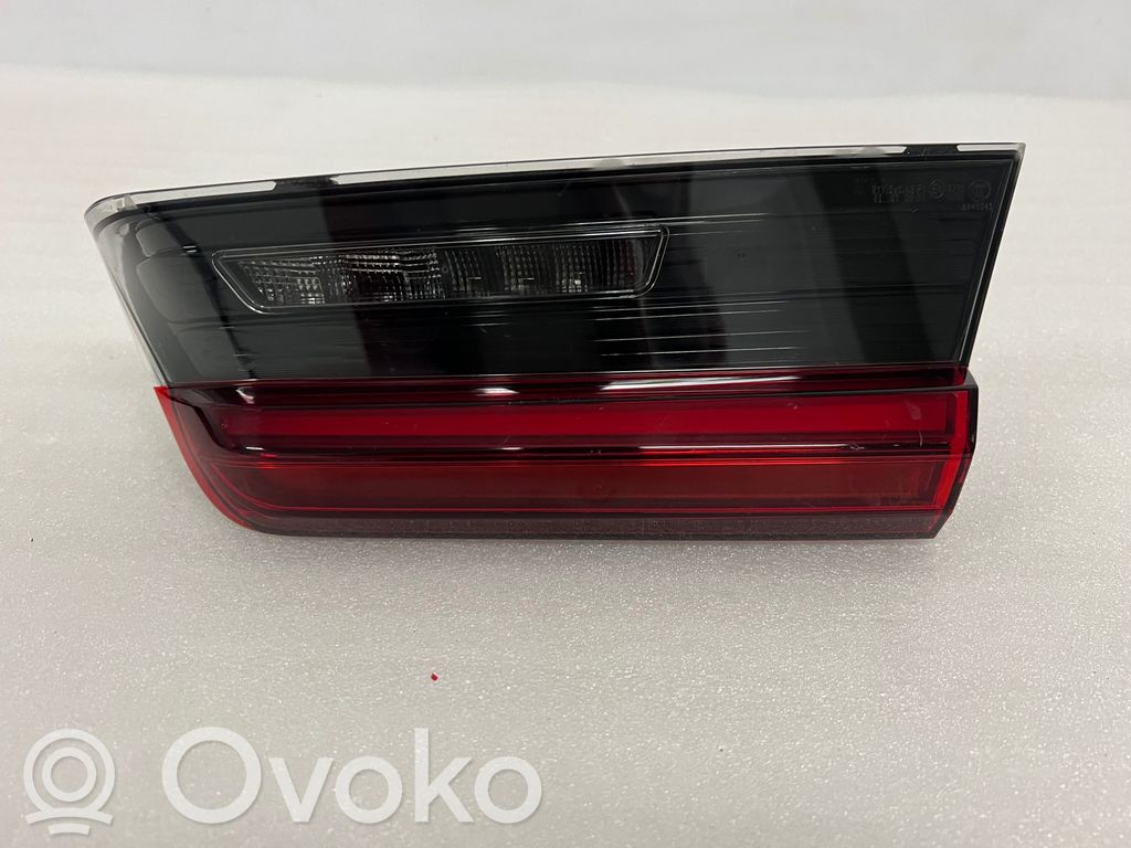 BMW 3 G20 G21 Lampy tylnej klapy bagażnika 