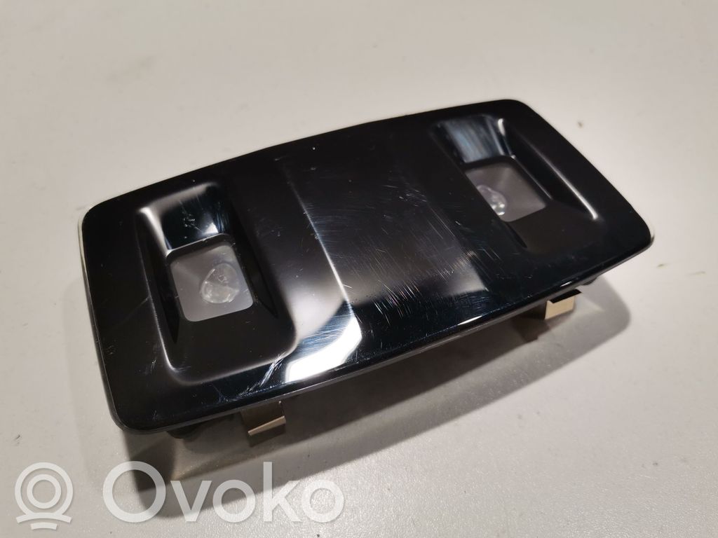 Éclairage lumière plafonnier arrière   1D153105G