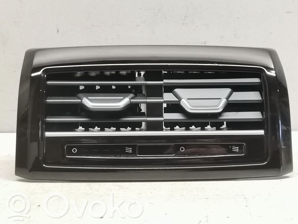 Audi A8 S8 D5 Oro grotelės gale 