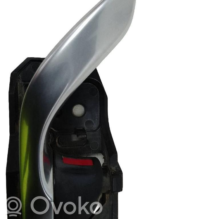Manecilla interna puerta delantera   T8314R