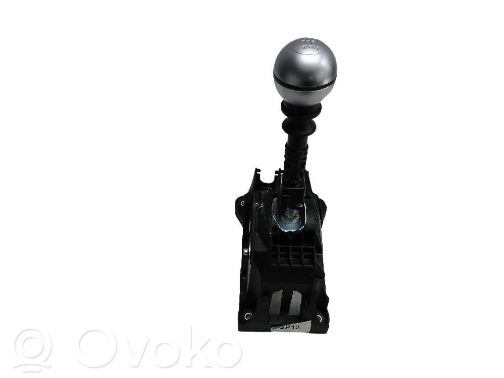 Jeep Renegade Gear shifter/selector 