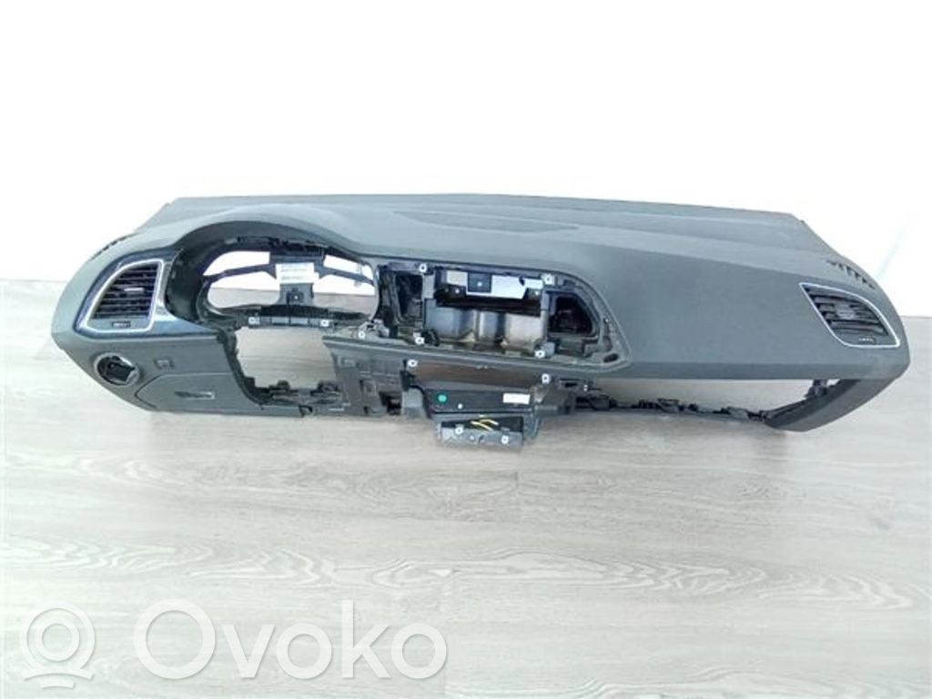 Seat Leon (5F) Панель 