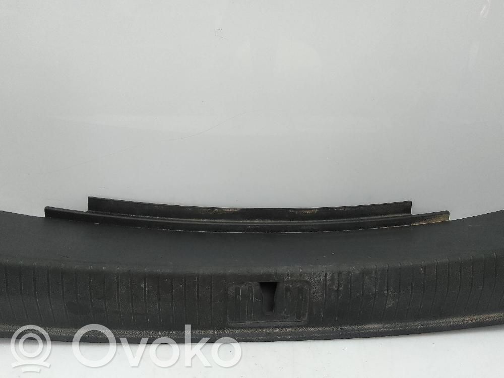 Volkswagen Tiguan Tapicerka bagażnika / Komplet 