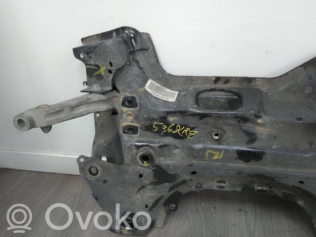 Opel Combo E Передняя траверса 