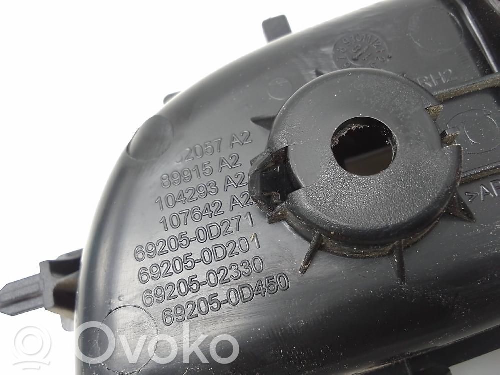 Manecilla interna puerta trasera   692050D450