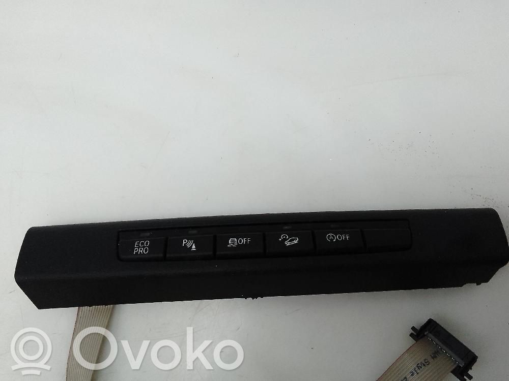 Multifunctional control switch/knob   03745707