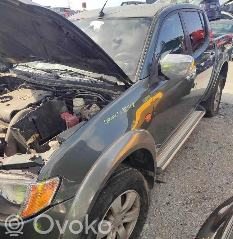 Mitsubishi L200 Wspomaganie hamulca 