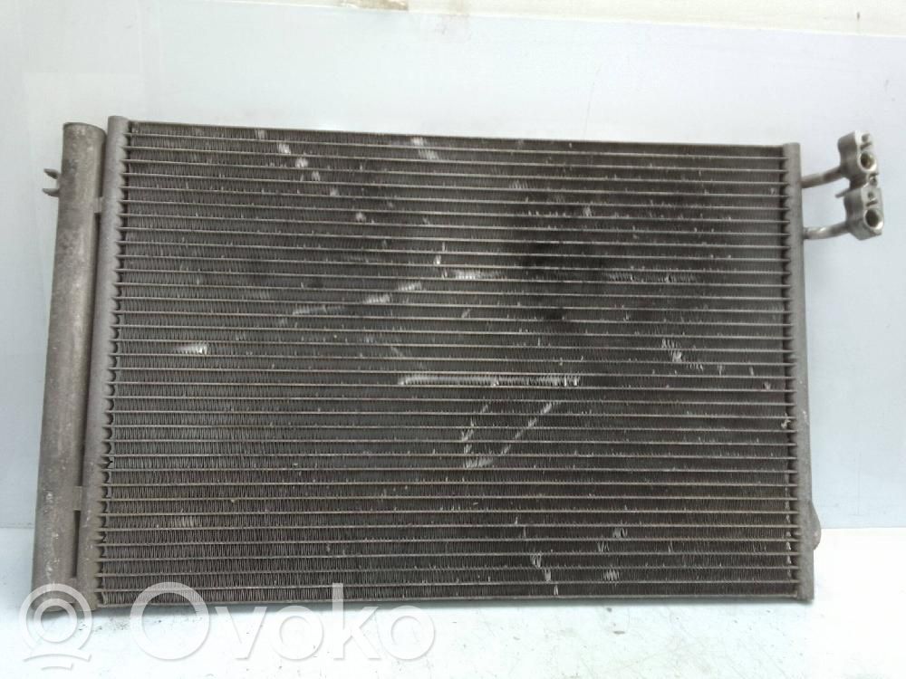 BMW 1 E81 E87 Jäähdyttimen lauhdutin (A/C) 