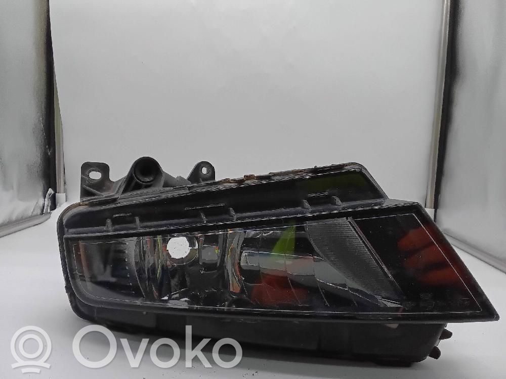 Seat Leon (5F) Etusumuvalo 