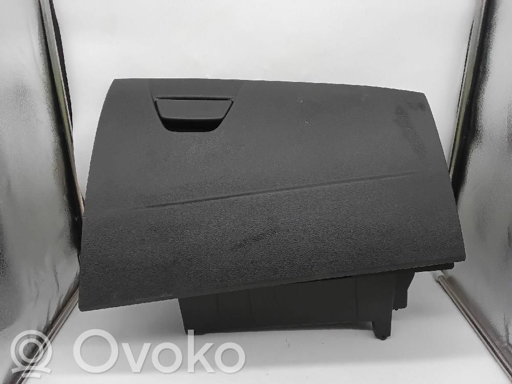 Ford Focus Daiktadėžė 