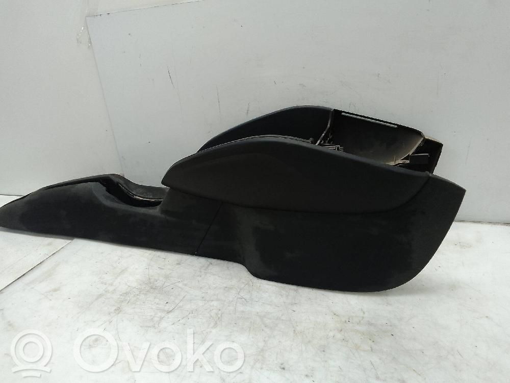 Audi A1 Keskikonsoli 