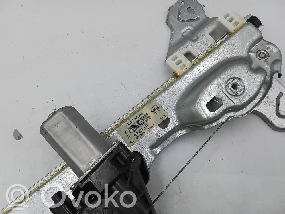 Nissan Pulsar Macara geam spate manuală 