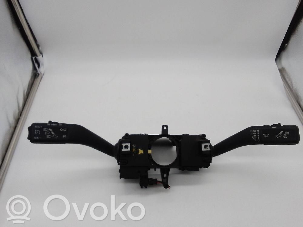 Volkswagen Beetle A5 Bloc semnalizator și ștergător parbriz 