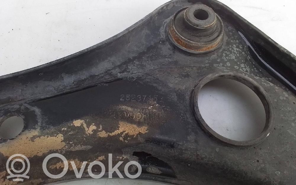Nissan Note (E12) Priekinė šakė 