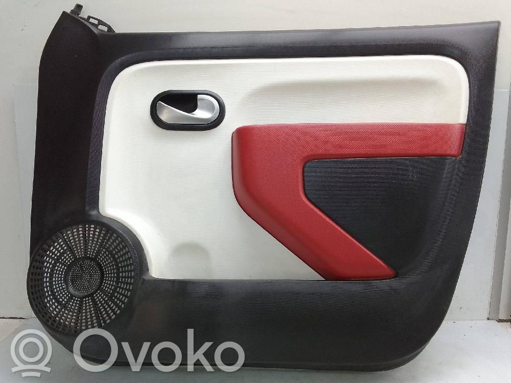 Renault Twingo III Boczki / Poszycie drzwi tylnych 