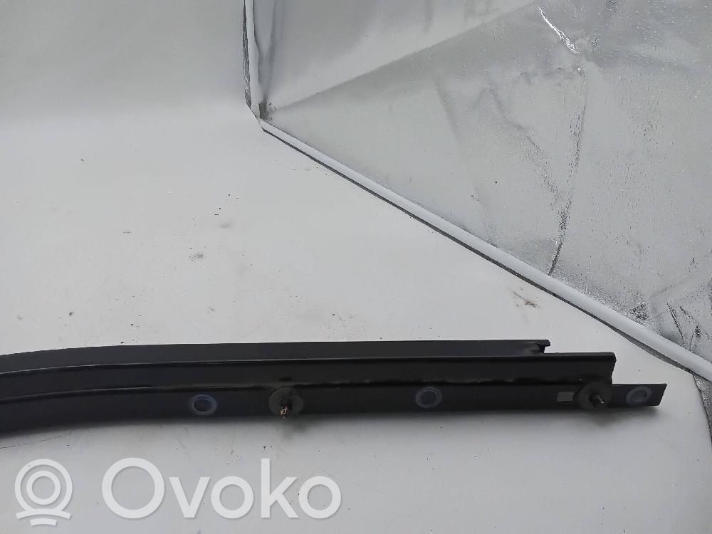 Peugeot Rifter Liukuoven ylempi rullaohjain/sarana 