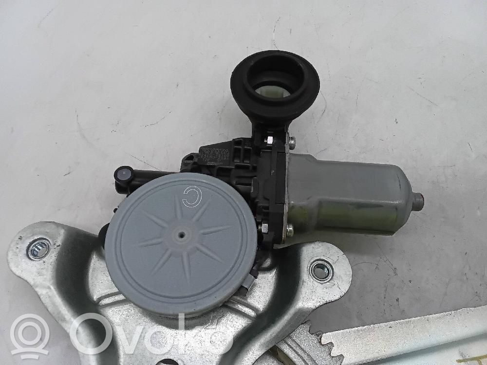 Toyota RAV 4 (XA30) Ręczny podnośnik szyby drzwi tylnych 