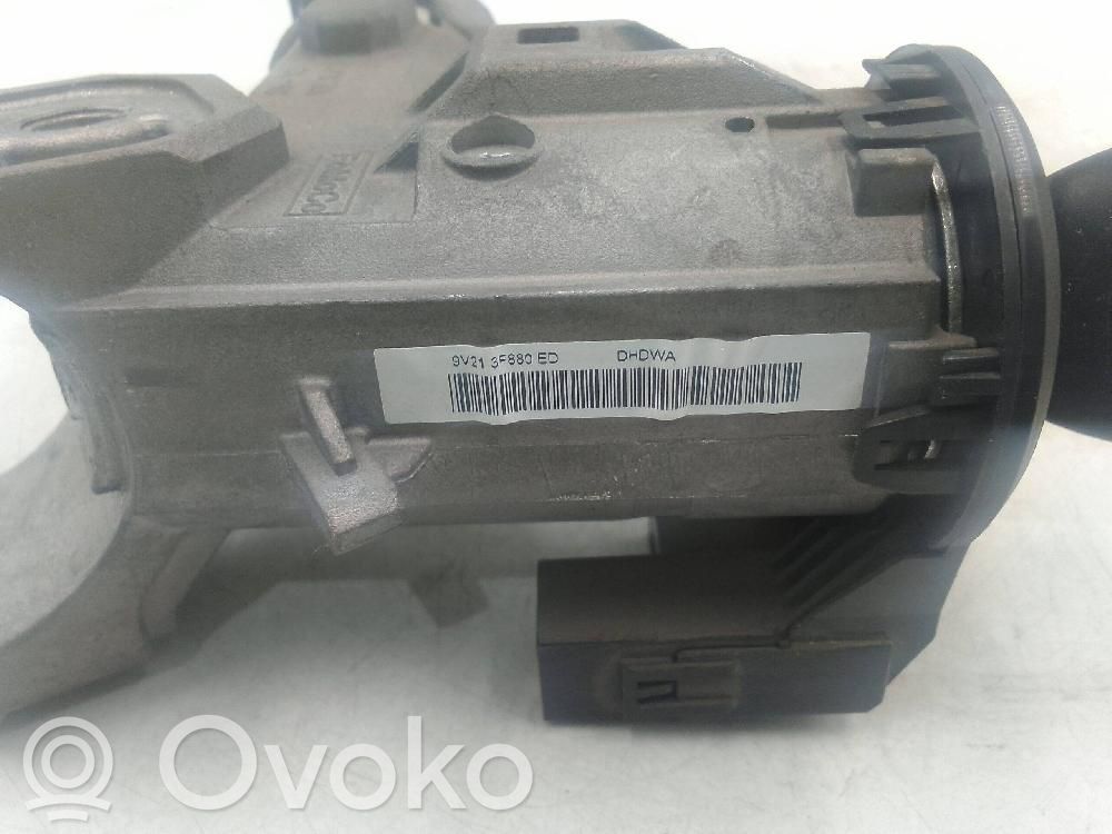 Ford Tourneo Virtalukko 