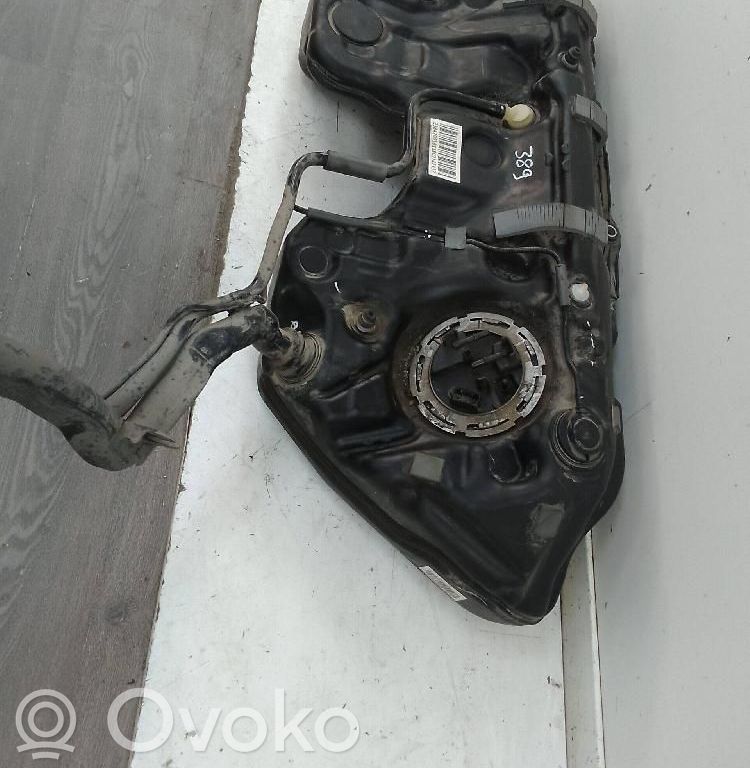 Mercedes-Benz E W238 Kraftstofftank