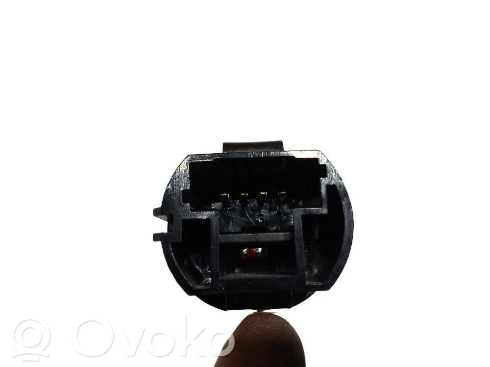 Renault Megane II Interruptor de encendido/apagado del motor 