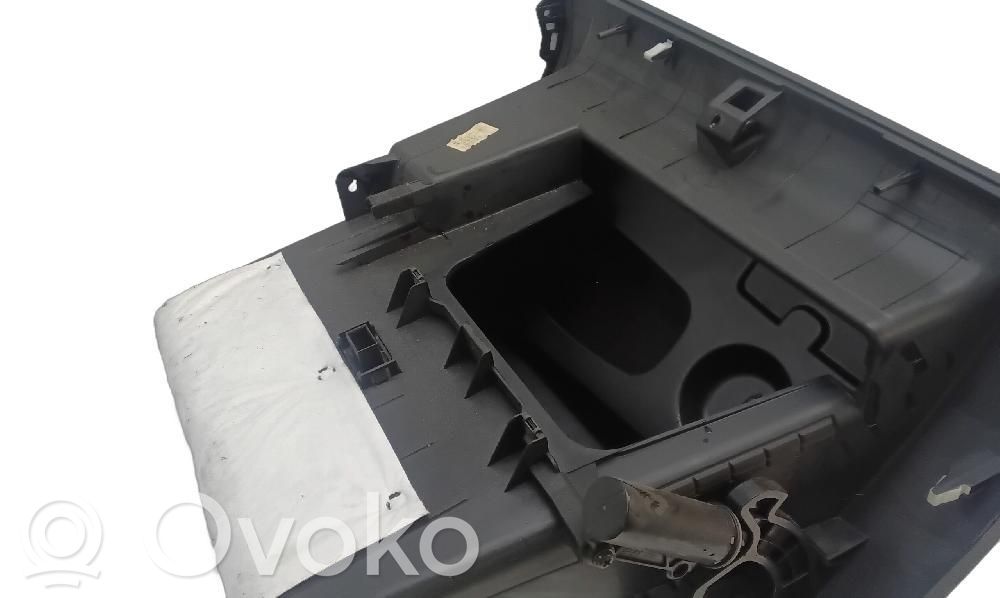 KIA Venga Handschuhfach 