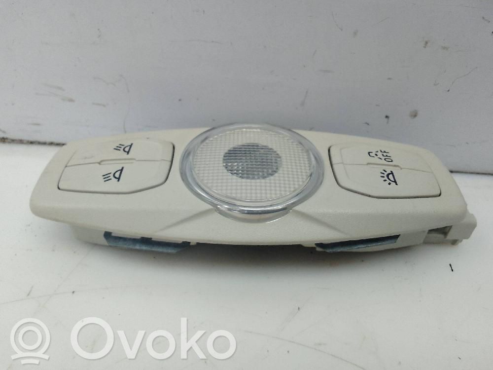 Ford Focus Etuistuimen valo