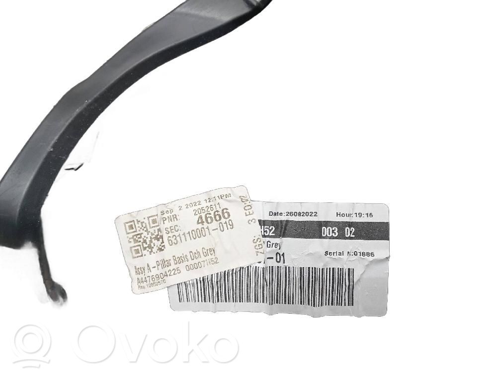 Mercedes-Benz Vito Viano W447 Osłona słupka szyby przedniej / A 