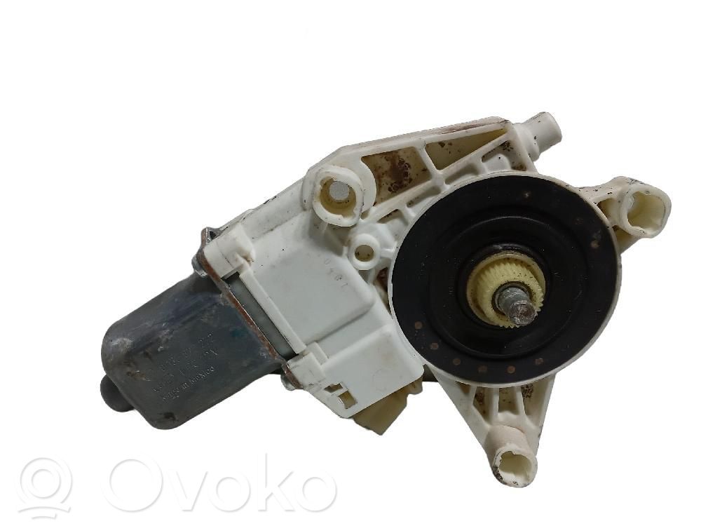Mercedes-Benz ML W164 Motor macara geam ușă față 