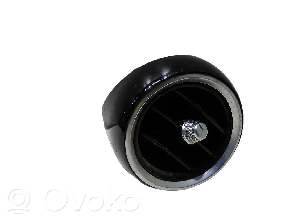 Mercedes-Benz C W205 Griglia di ventilazione centrale cruscotto 