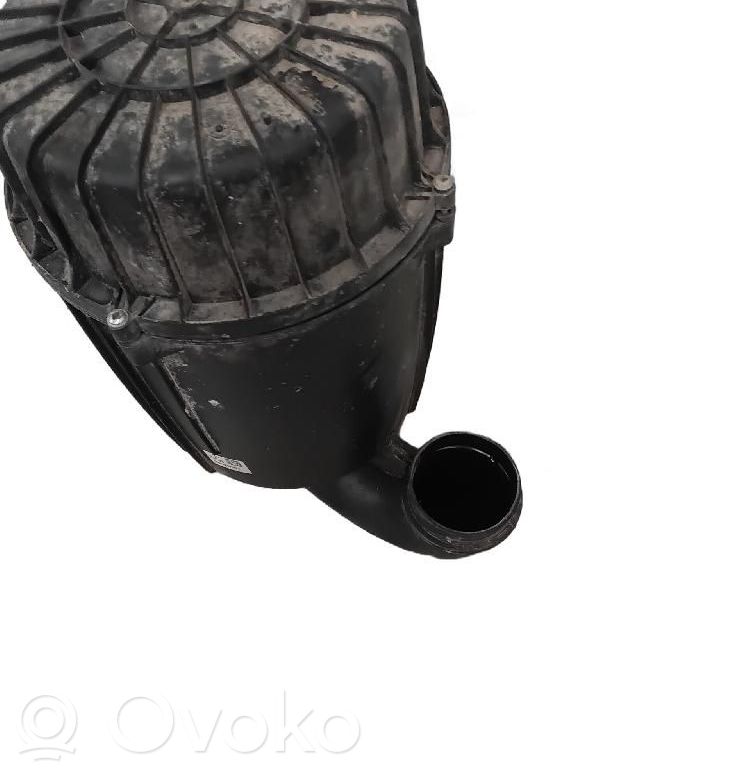 Luftfilterkasten   1389435080