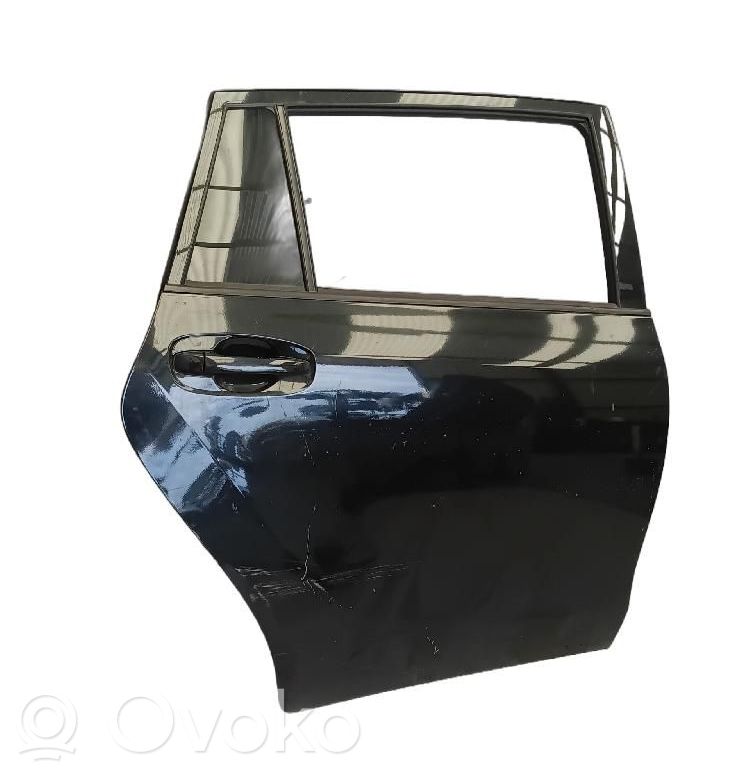 Puerta trasera   670030F050