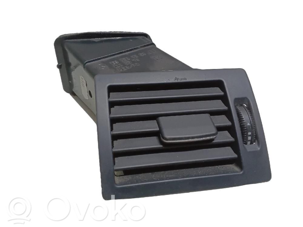 Mercedes-Benz B W245 Griglia di ventilazione centrale cruscotto