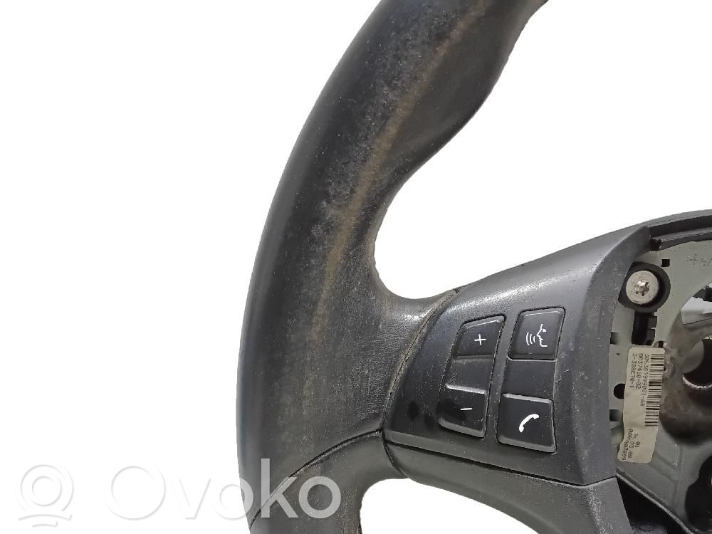 Lenkrad   3388E701