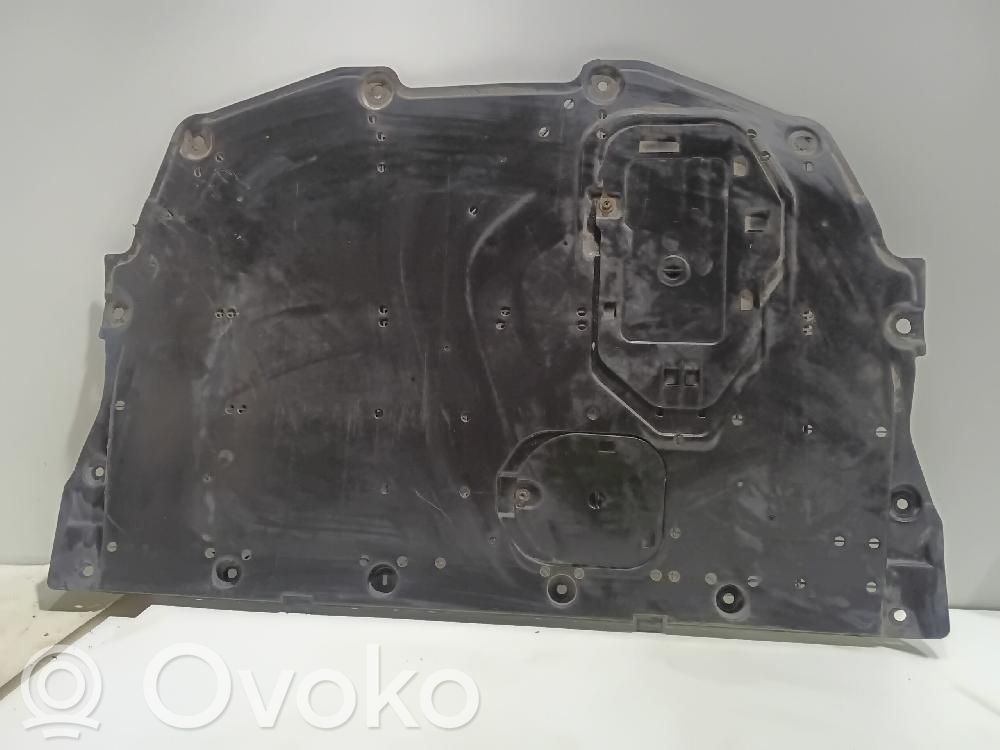 Engine splash shield/under tray   D09H56110