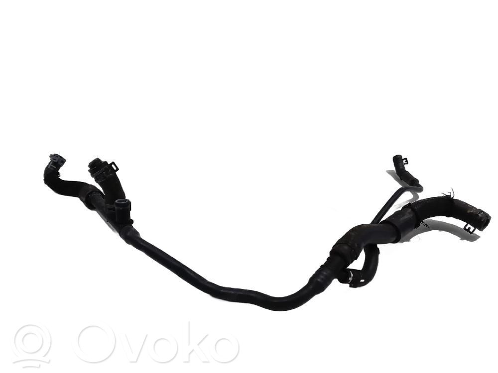 Volkswagen Golf VIII Przewód / Wąż chłodnicy 
