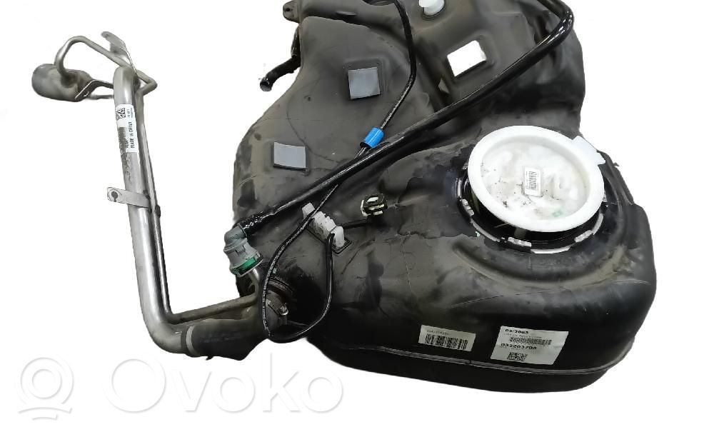 Depósito de combustible   32224729
