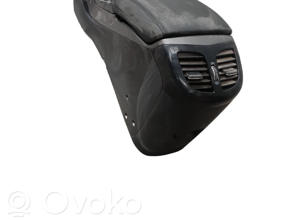 Hyundai i40 Tunel środkowy 