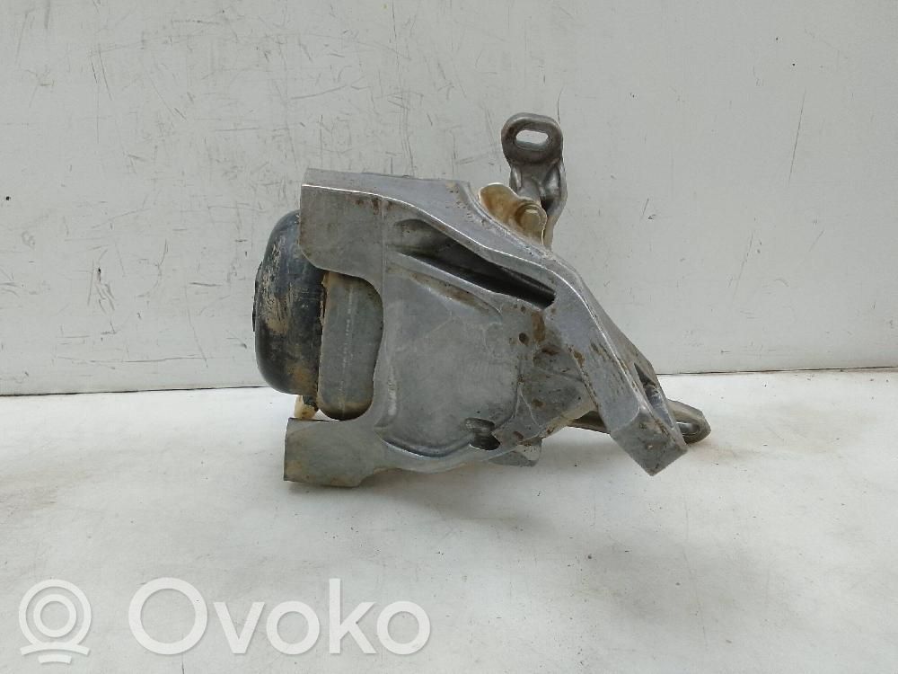 Moottorin kiinnikekorvake   4M0399202H