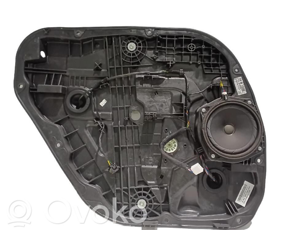 KIA Carens III Regulador manual de la ventanilla trasera 