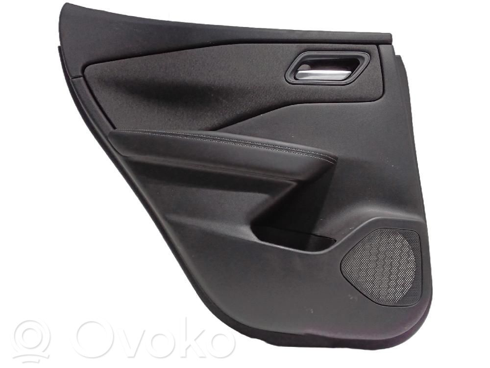 Nissan Qashqai J12 Rivestimento del pannello della portiera posteriore