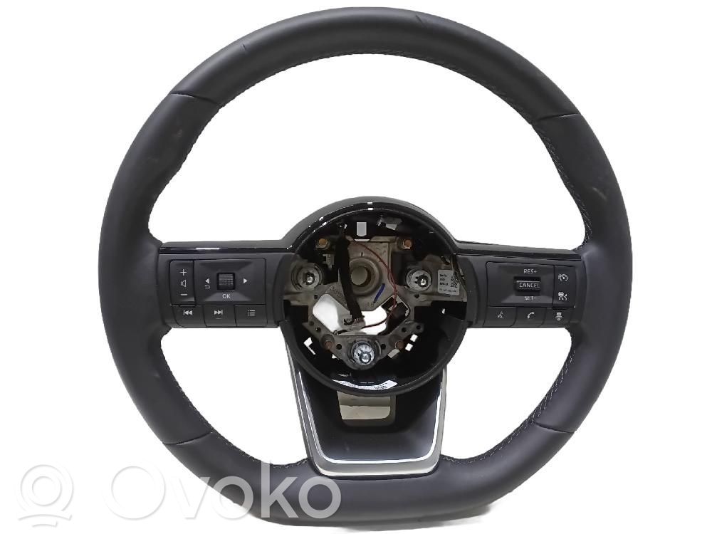 Nissan Qashqai J12 Ohjauspyörä 