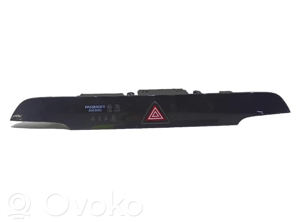 Botón interruptor de luz de peligro   93700D7000