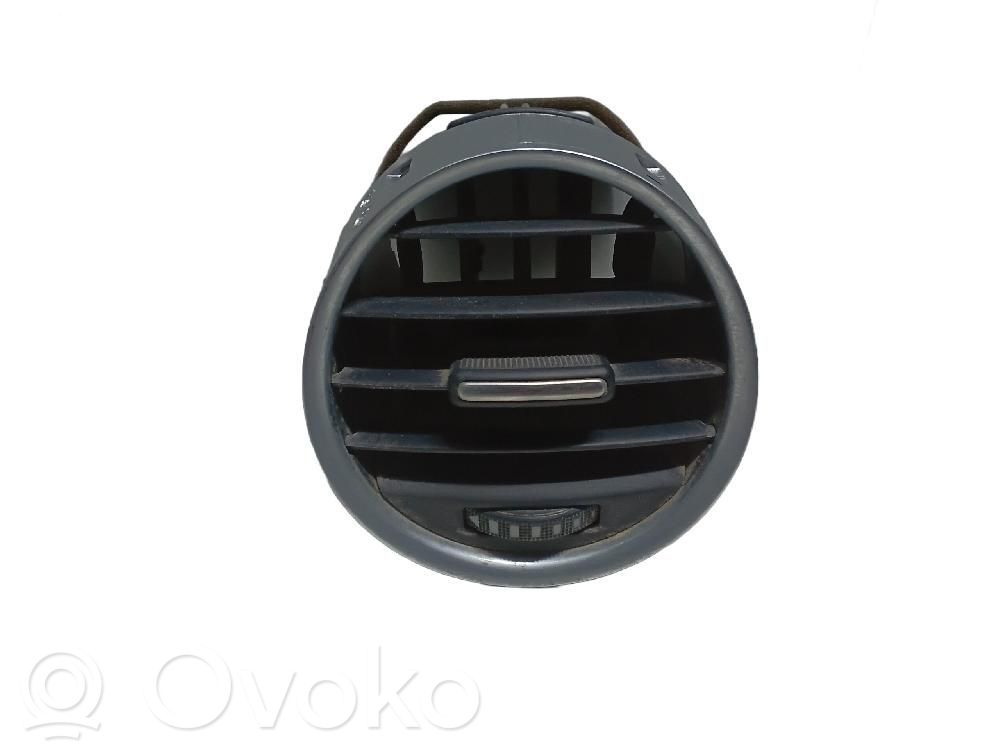 Grille d'aération centrale   3R0820951