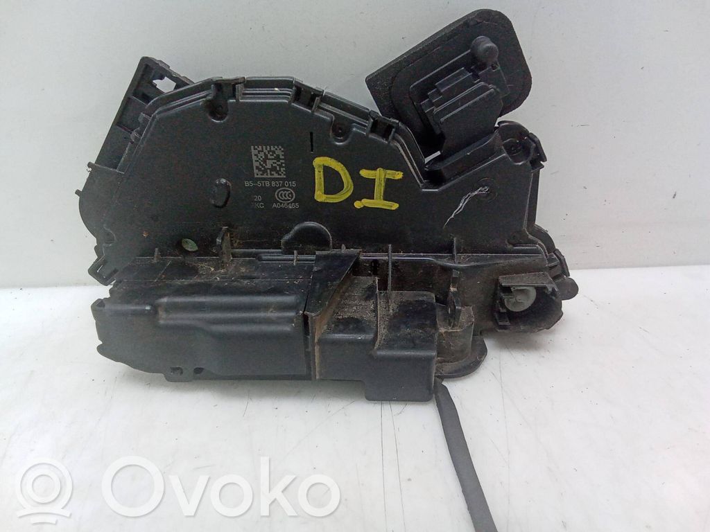 Volkswagen Golf VII Tapicerka bagażnika / Komplet 