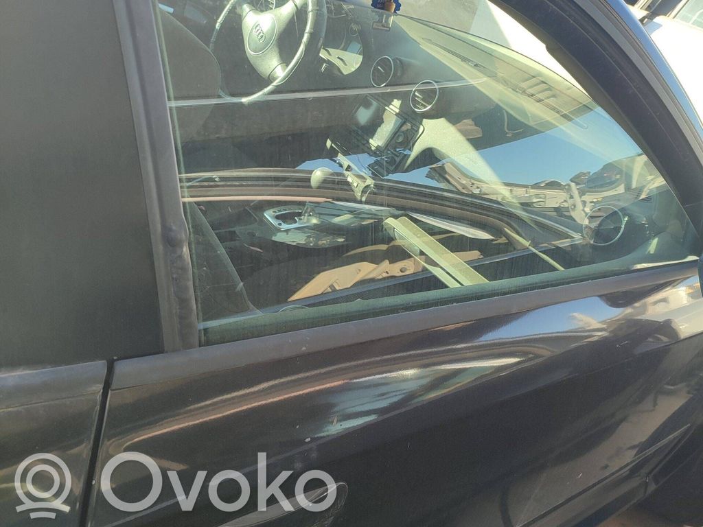 Audi A3 S3 8P Podnośnik szyby drzwi z silniczkiem 