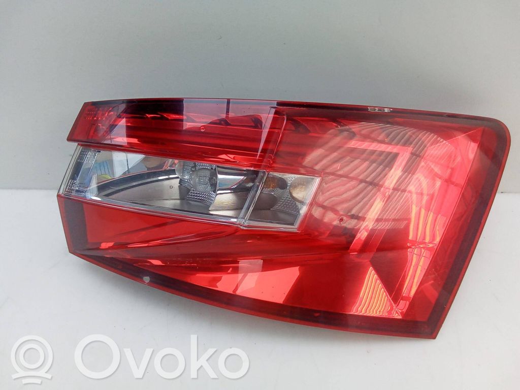 Skoda Superb B8 (3V) Luci posteriori