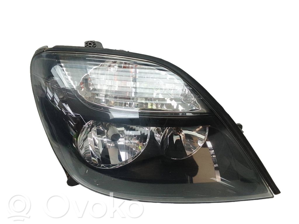 Renault Scenic I Lampa przednia 