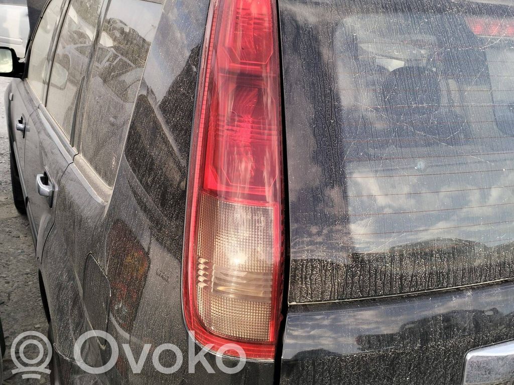 Nissan X-Trail T30 Luz trasera/de freno