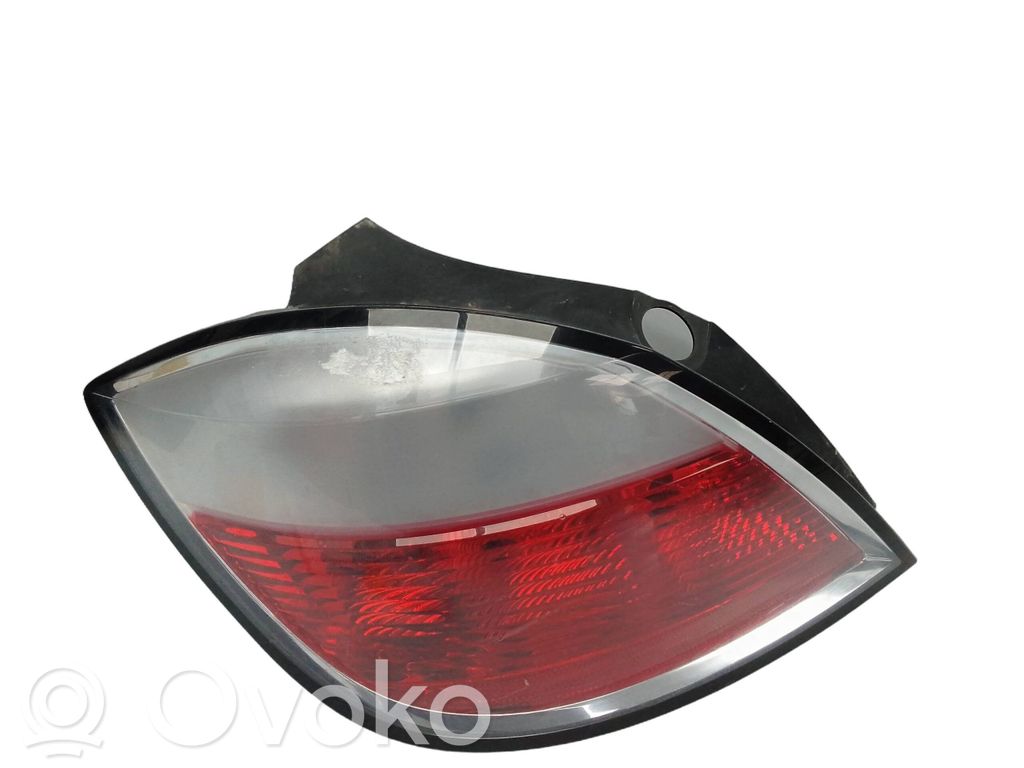 Opel Astra H Lampa tylna 